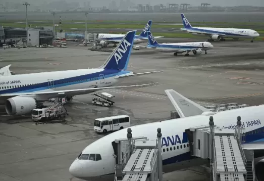 ANA Flight Diverted to Seattle After Passenger Attempts to Open Exit Door Mid-Flight